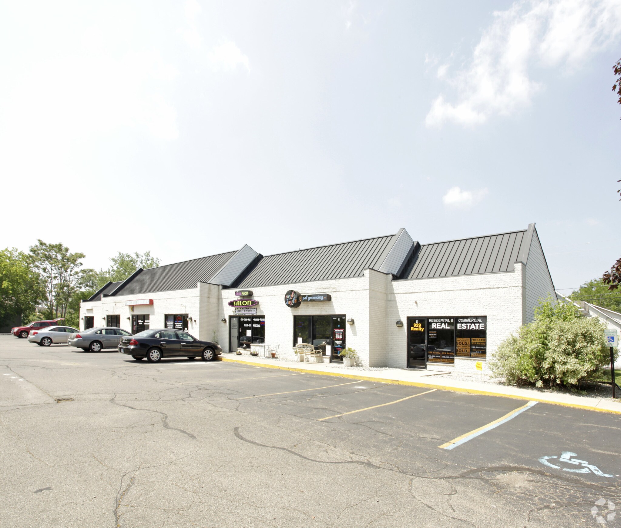 2038 Cass Lake Rd, Keego Harbor, MI for sale Building Photo- Image 1 of 1