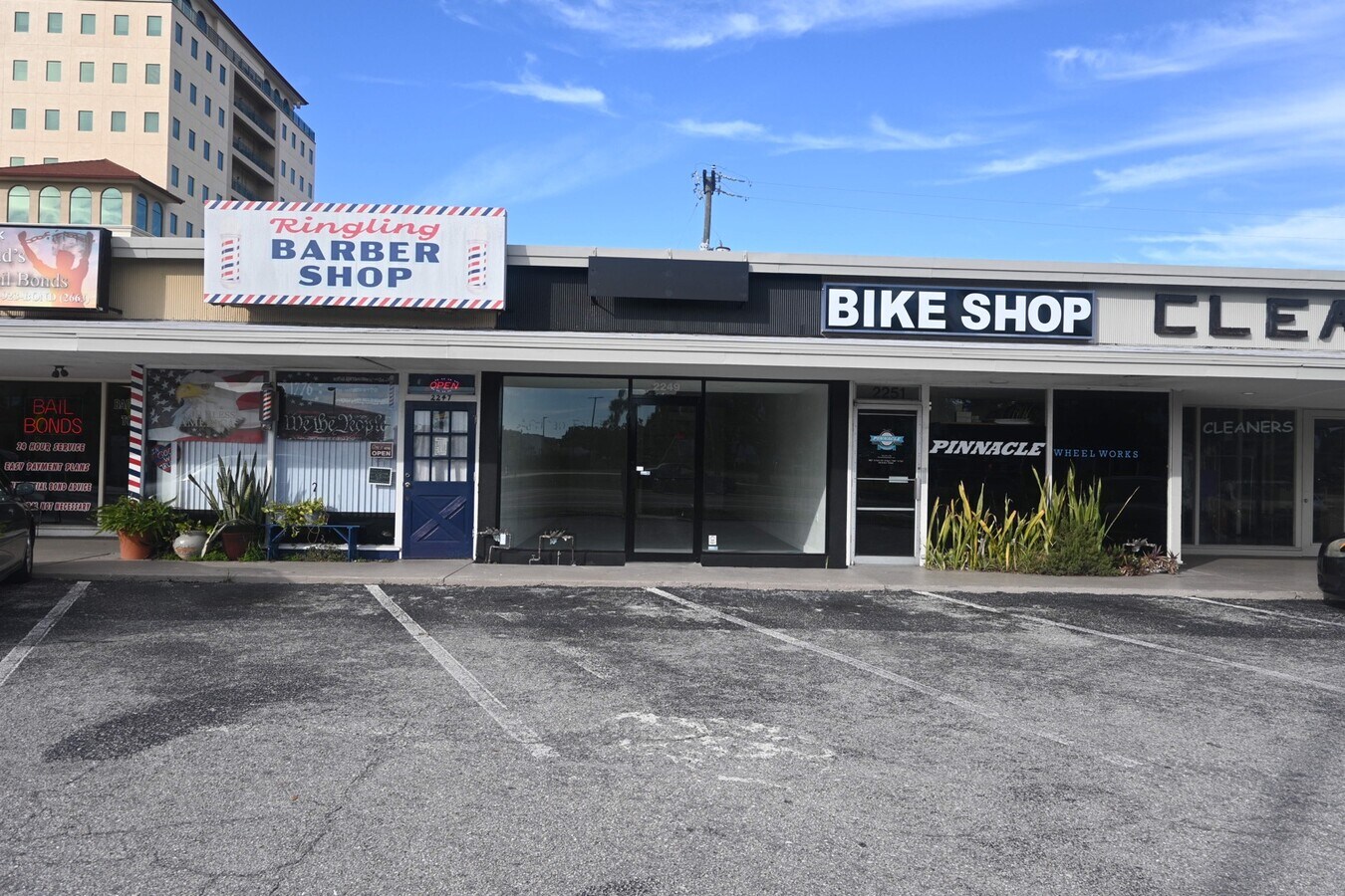 2249 Ringling Blvd, Sarasota, FL 34237