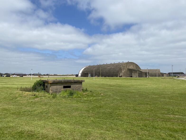 Camp Rd, Upper Heyford for lease - Building Photo - Image 3 of 4