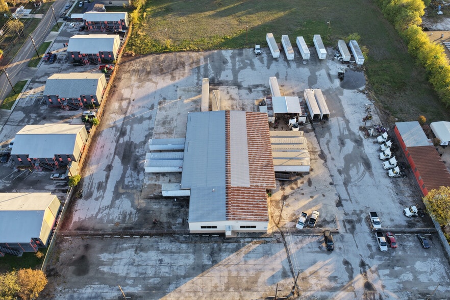 2026 W Malone Ave, San Antonio, TX for sale - Building Photo - Image 2 of 60