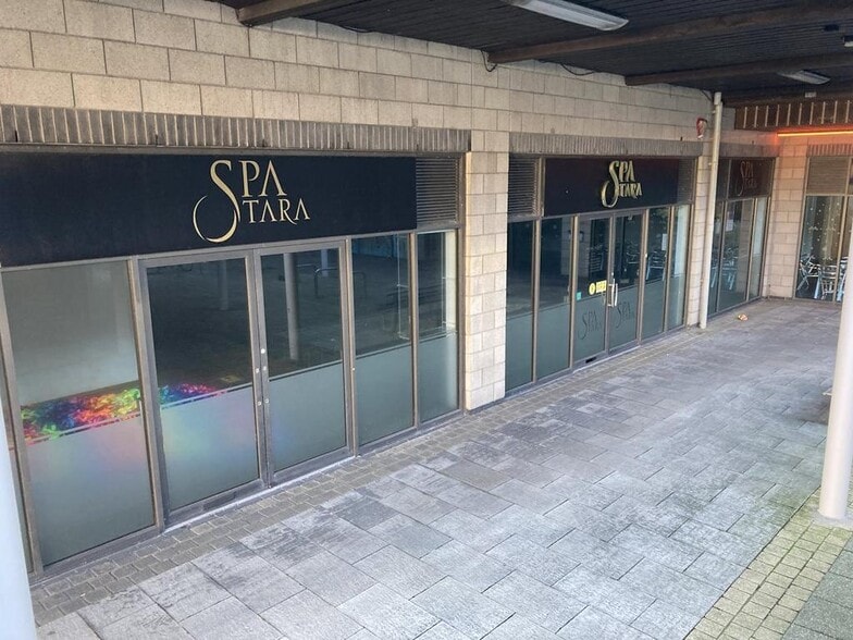 1 Marina Way, Brighton for lease - Building Photo - Image 2 of 26