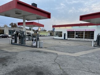 More details for 3795 Lexington Rd, Louisville, KY - Retail for Lease