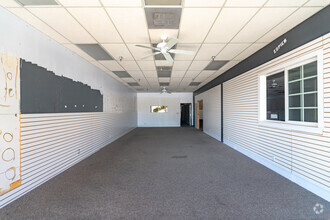 1915-1989 W Avenue L, Lancaster, CA for lease Interior Photo- Image 1 of 1