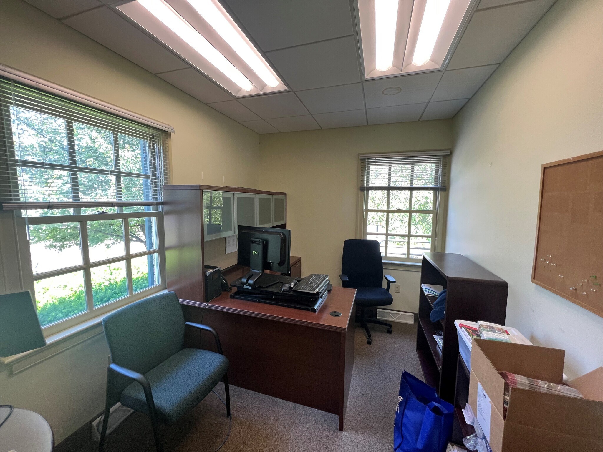 100 Progress Dr, Doylestown, PA 18901 COMMERCIAL BUILDING