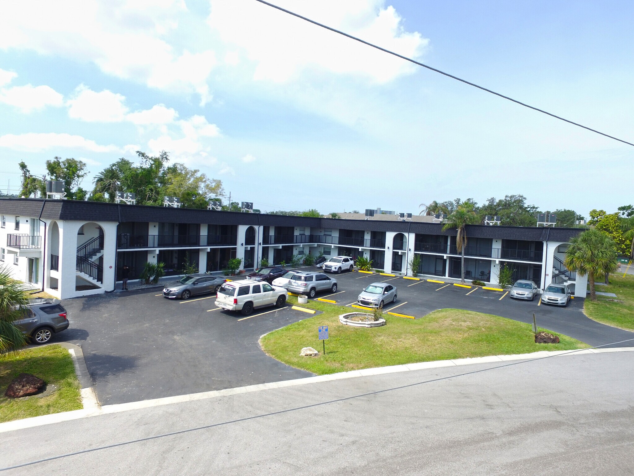 1295 Santa Rosa Dr, Clearwater, FL for sale Primary Photo- Image 1 of 5