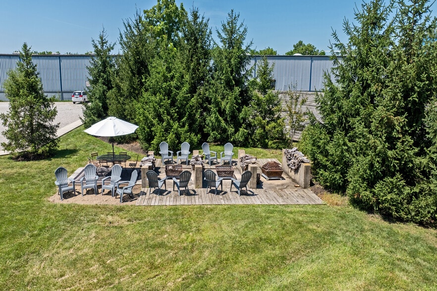 8 E 3rd Ave, Mount Sterling, OH for sale - Building Photo - Image 2 of 12