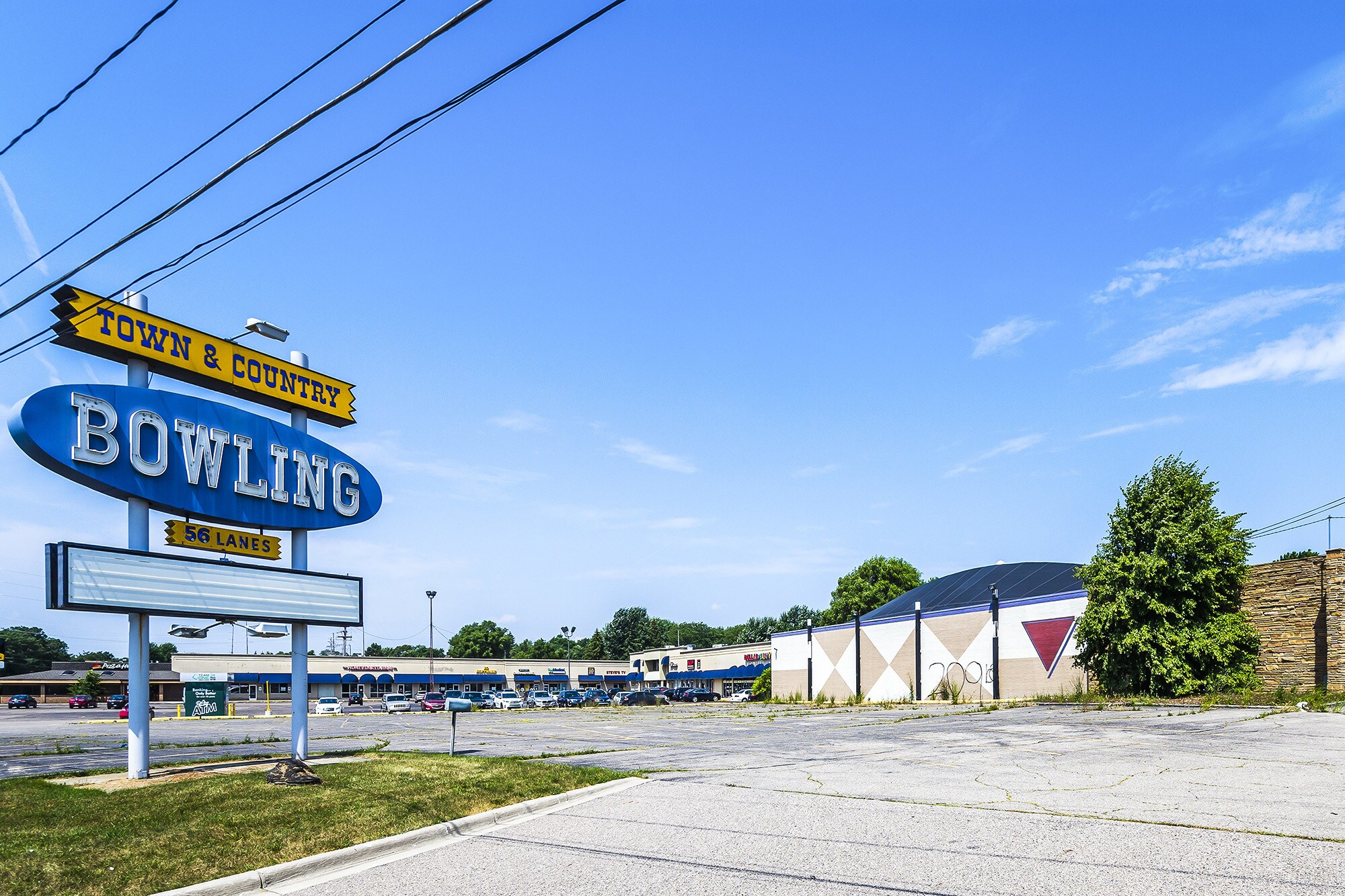 3282 Miller Rd, Flint, MI, 48507 Bowling Alley Property For Sale