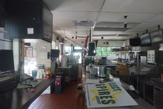 2801 E Pinetree Blvd, Thomasville, GA for lease Interior Photo- Image 2 of 10