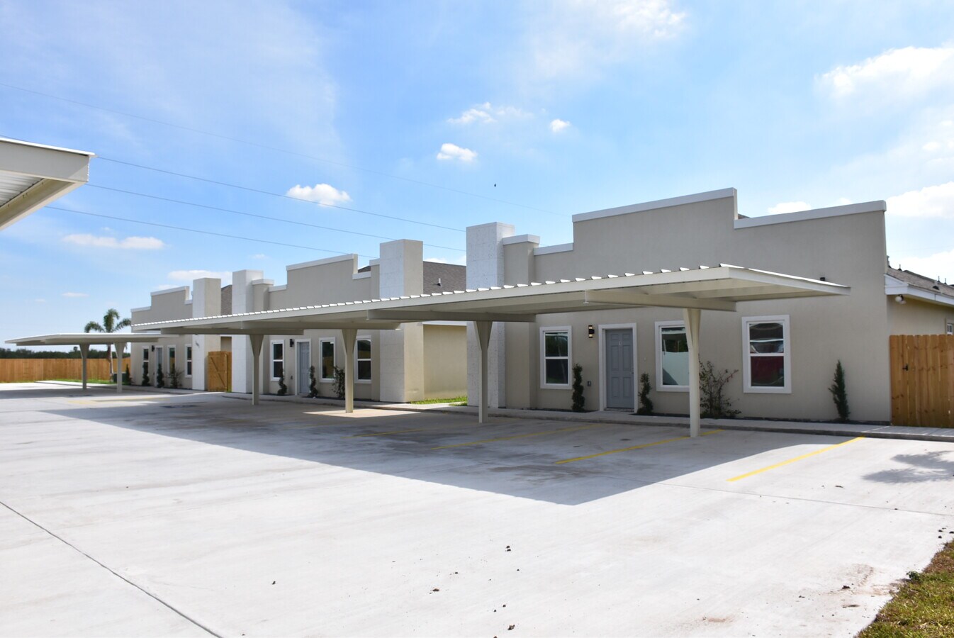 1601 W. Hyatt ave, Pharr, TX 78577 18Unit Multifamily (9 Duplexes
