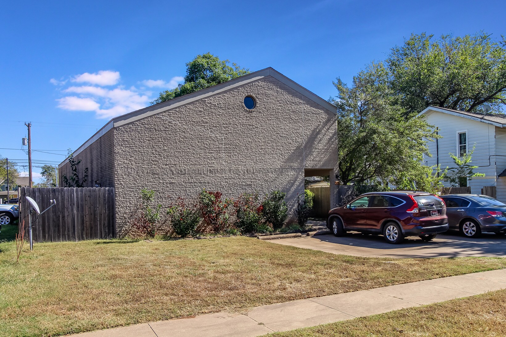 319 S West St, Stillwater, OK for sale Primary Photo- Image 1 of 1