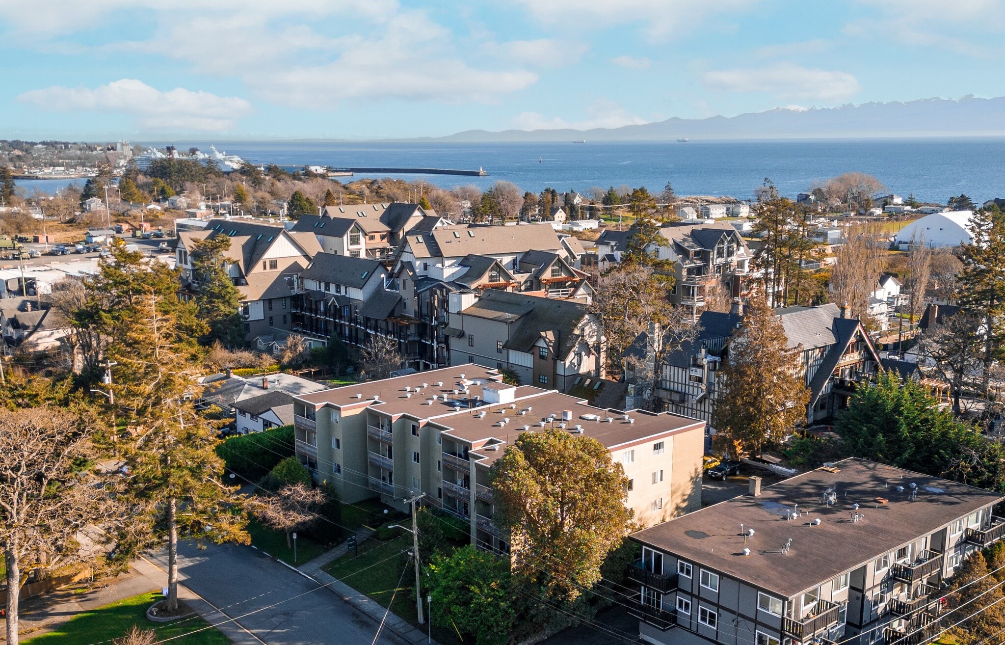 1037 Wychbury Av, Victoria, BC for sale Building Photo- Image 1 of 1