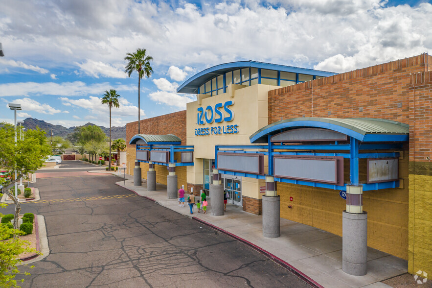 8929 N Central Ave, Phoenix, AZ for lease - Building Photo - Image 3 of 12