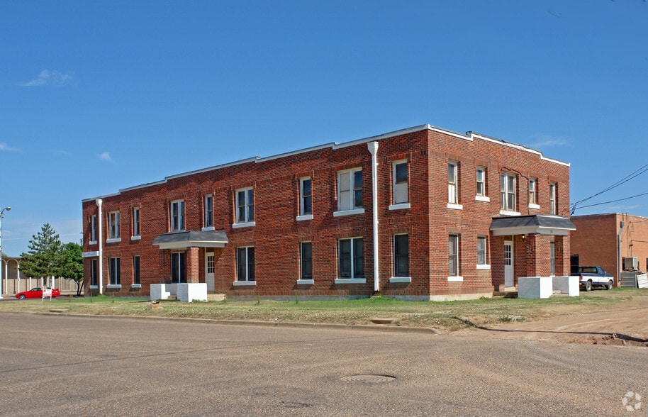 900 Broadway, Plainview, TX for sale - Building Photo - Image 2 of 41