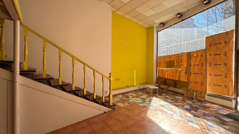 Retail in Vigo, Pontevedra for sale - Interior Photo - Image 2 of 19