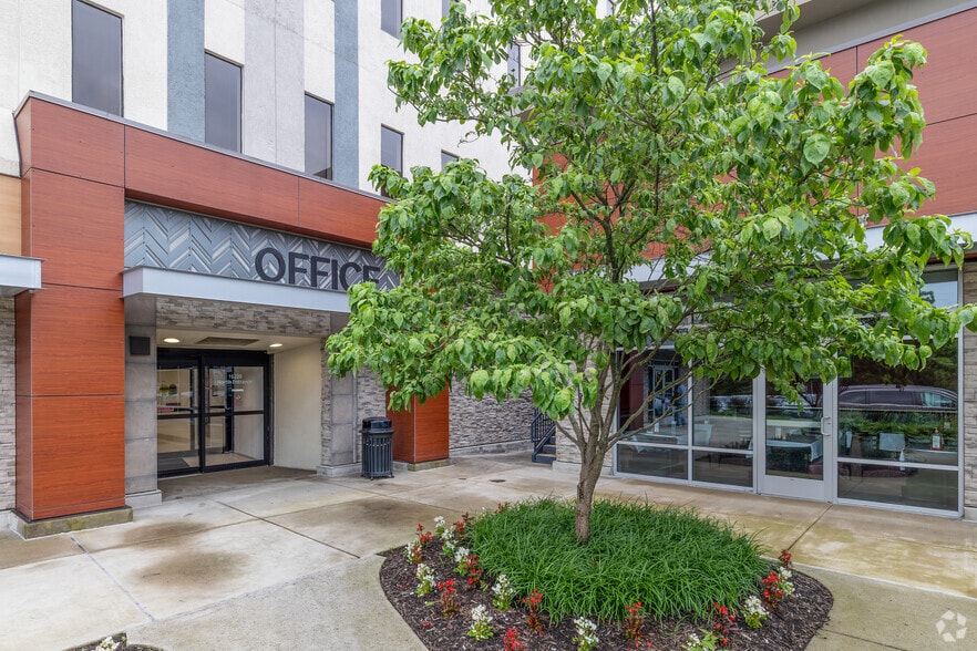 16220 Frederick Rd, Gaithersburg, MD for lease - Building Photo - Image 3 of 3