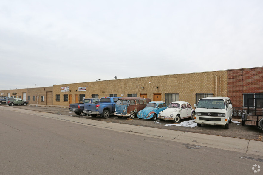 2370 S Kalamath St, Denver, CO for lease - Building Photo - Image 3 of 6