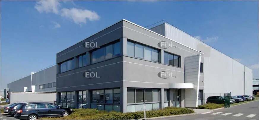 Location Entrepôt 4 849 m² - Photo 1
