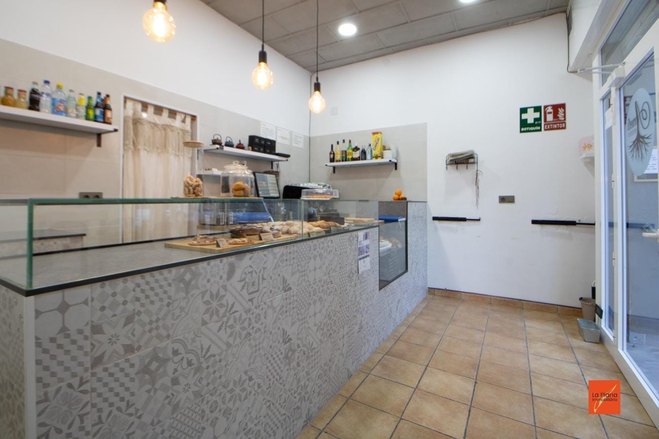 Tortosa, TAR 43500 -  -  - Interior Photo - Image 1 of 13