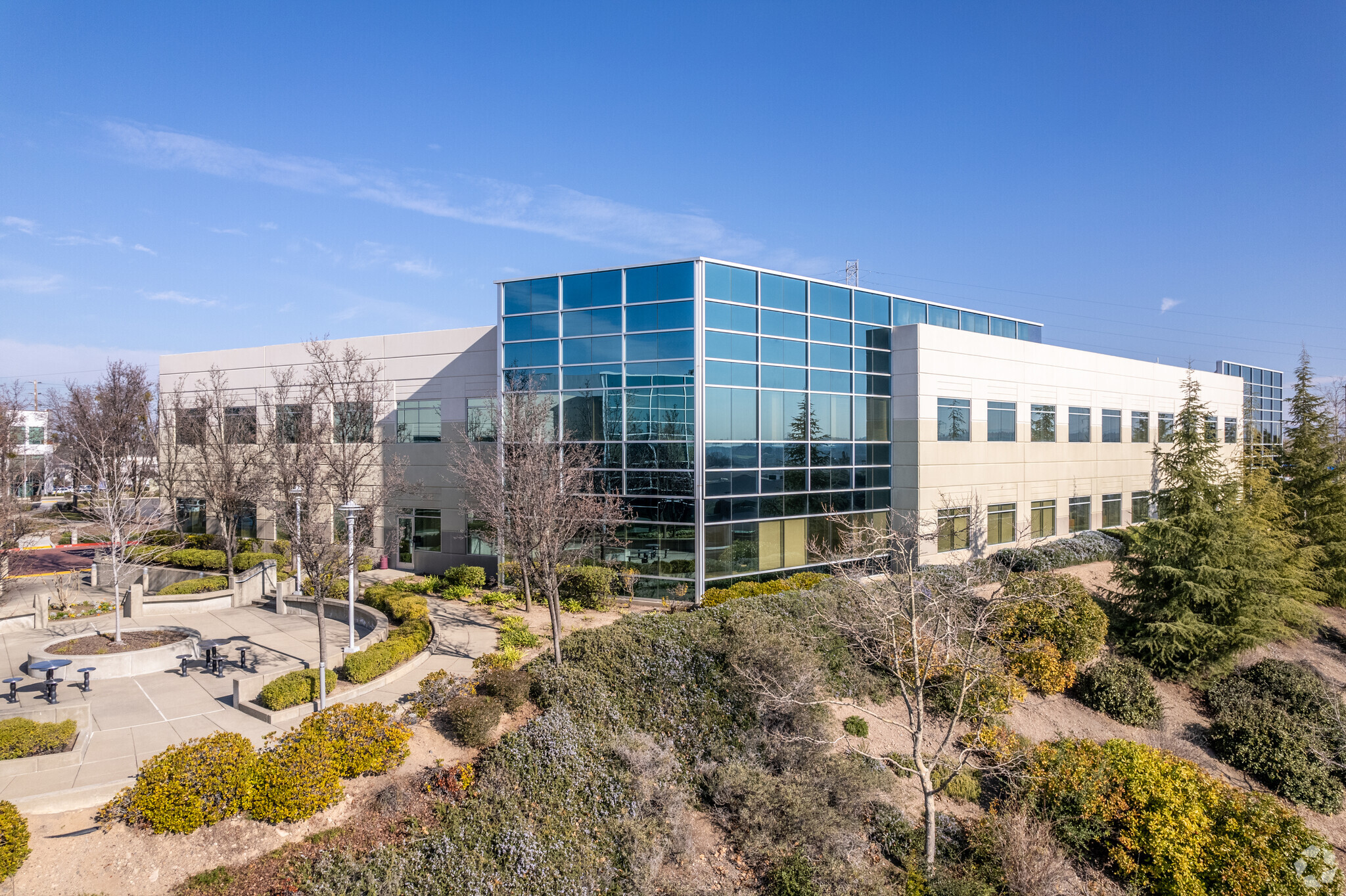 3000 Lava Ridge Ct, Roseville, CA for lease Building Photo- Image 1 of 8