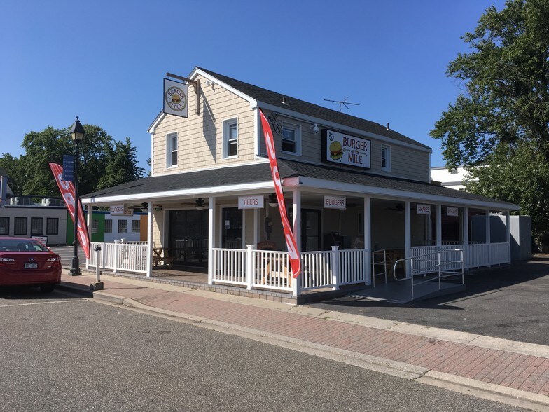 28 Woodcleft Ave, Freeport, NY for sale - Building Photo - Image 1 of 1