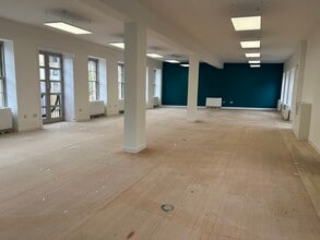 21-25 Carlton Ct, Glasgow for lease Interior Photo- Image 1 of 4