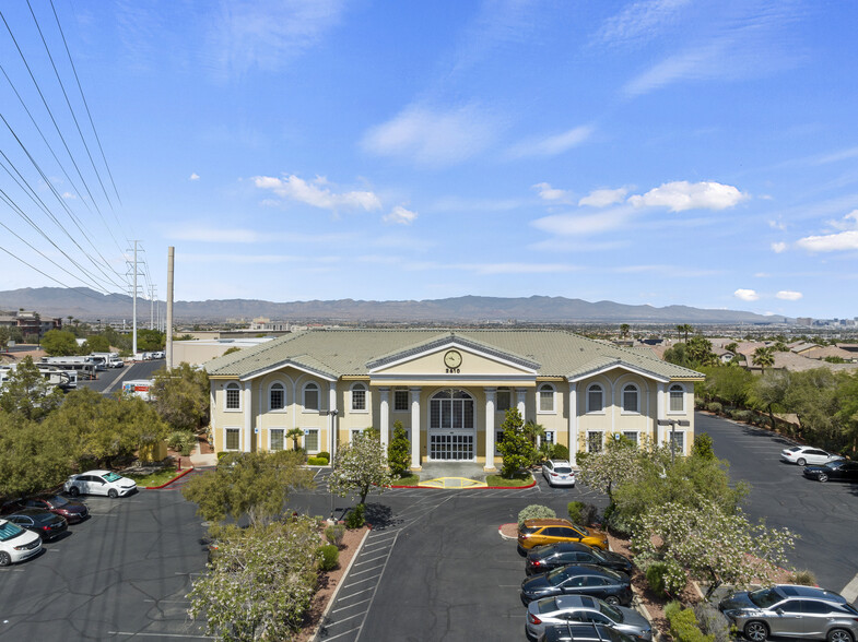 2610 W Horizon Ridge Pky, Henderson, NV for lease - Building Photo - Image 1 of 8