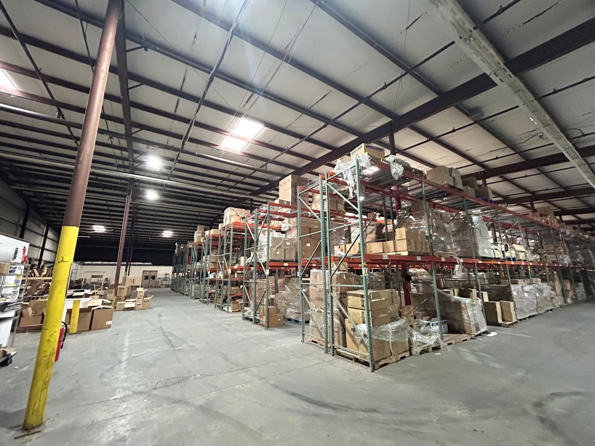 401 N Main St, Society Hill, SC for sale Interior Photo- Image 1 of 2