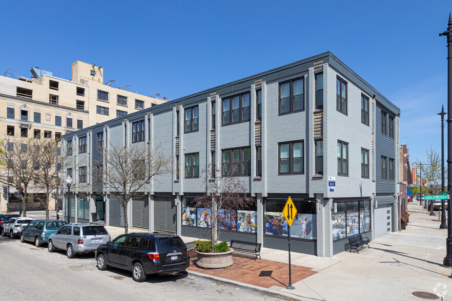 1554 W Hollywood Ave, Chicago, IL for lease - Primary Photo - Image 3 of 5