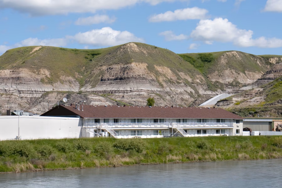 101 Grove Pl, Drumheller, AB for sale Building Photo- Image 1 of 10