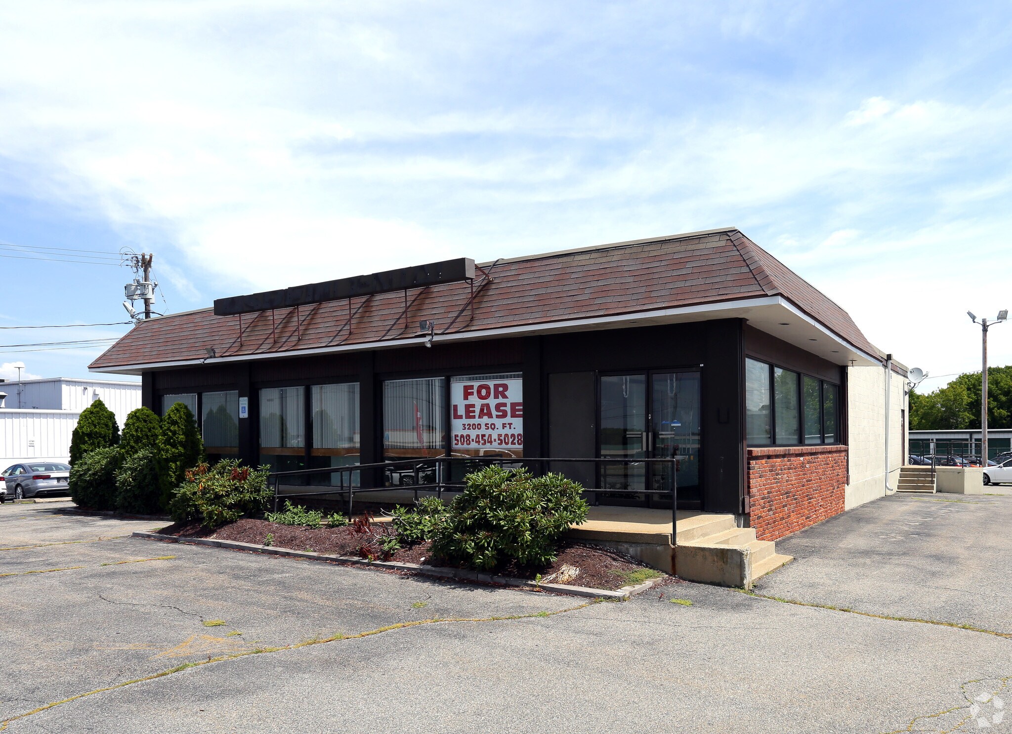 90 William S Canning Blvd, Fall River, MA for sale Primary Photo- Image 1 of 1