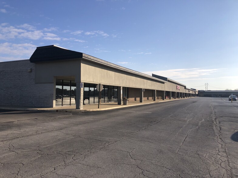 11-65 E Marketview Dr, Champaign, IL for lease - Building Photo - Image 2 of 20