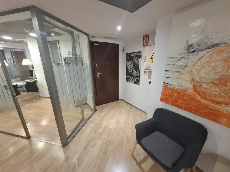 Carrer del Camp de Morvedre, 30, València, Valencia for sale - Interior Photo - Image 2 of 15