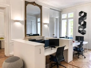 Office in Paris for lease Interior Photo- Image 1 of 5