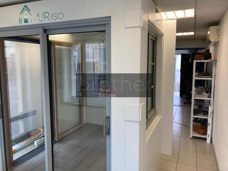 Office in Eysines for lease - Interior Photo - Image 3 of 7