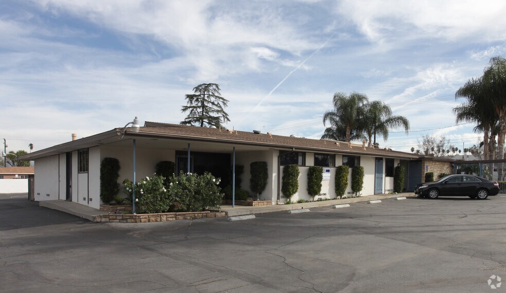 Van Buren, Riverside, CA 92503