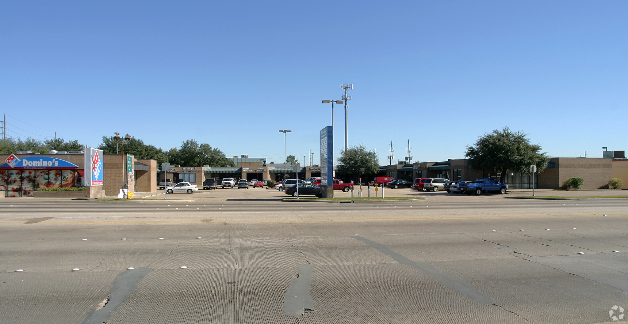 4500-4600 Highway 6 N, Houston, TX for lease Building Photo- Image 1 of 9