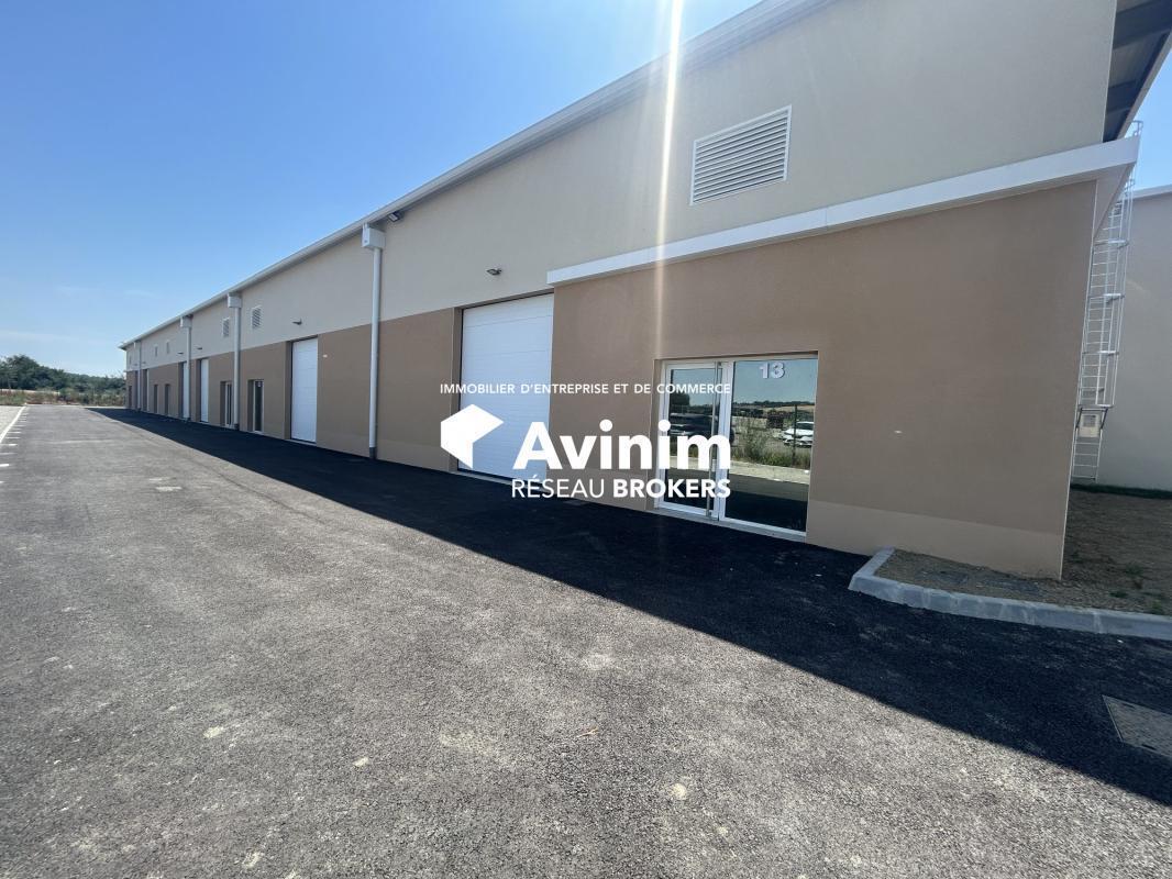 Industrial in Castelginest for lease Building Photo- Image 1 of 5