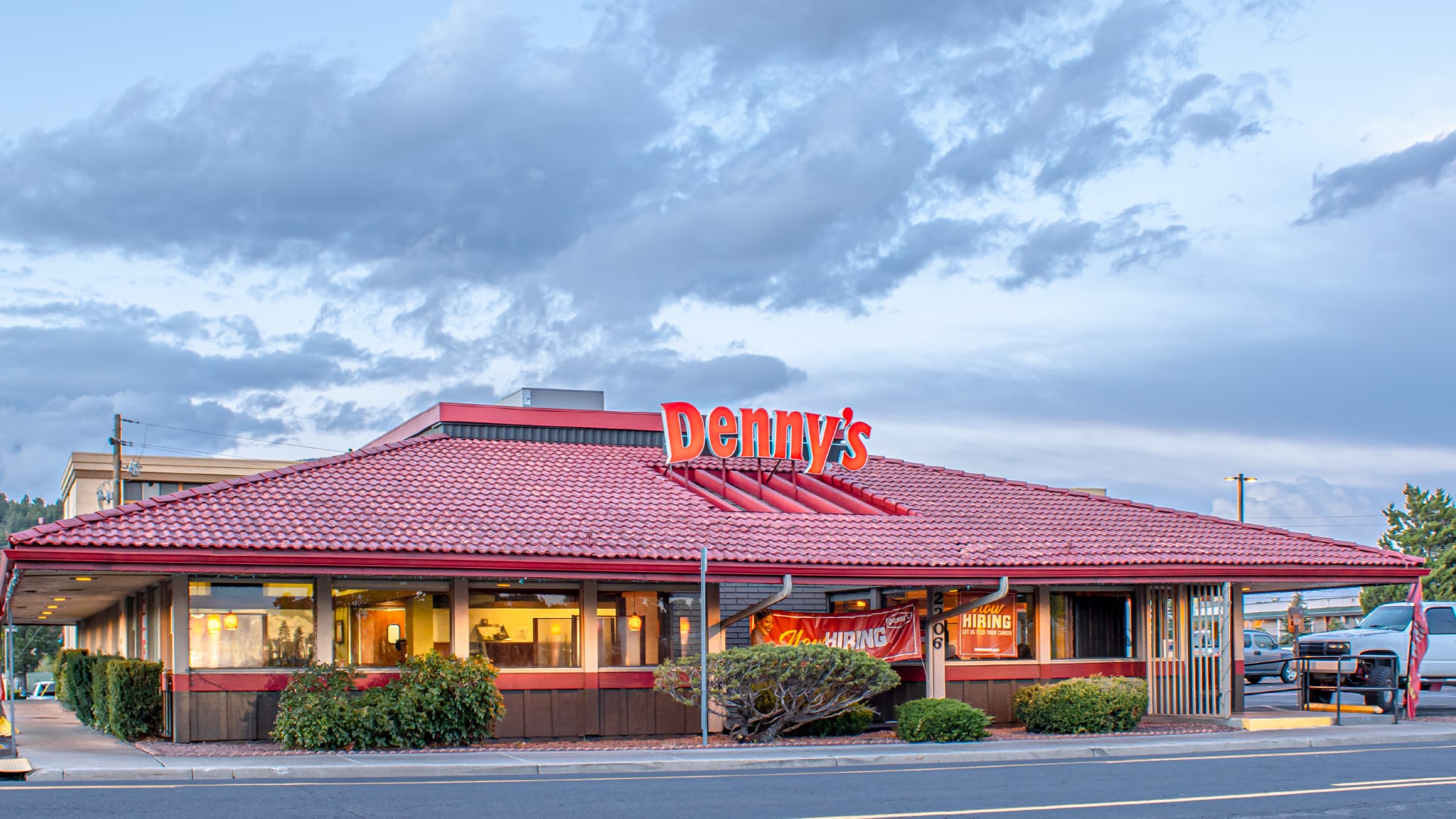 2306 E Lucky Ln, Flagstaff, AZ for sale Building Photo- Image 1 of 7