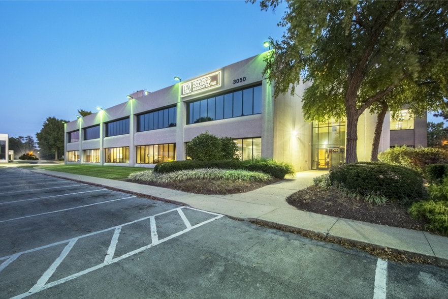 3050 Harrodsburg Rd, Lexington, KY for lease - Building Photo - Image 3 of 3