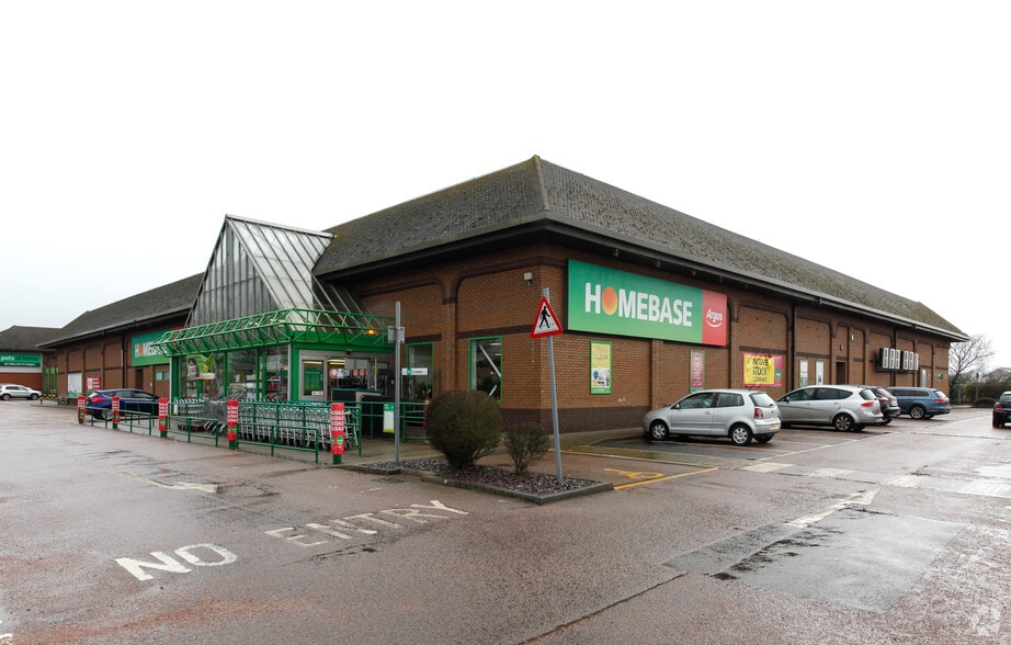 Maidstone Rd, Chatham for sale - Primary Photo - Image 1 of 1