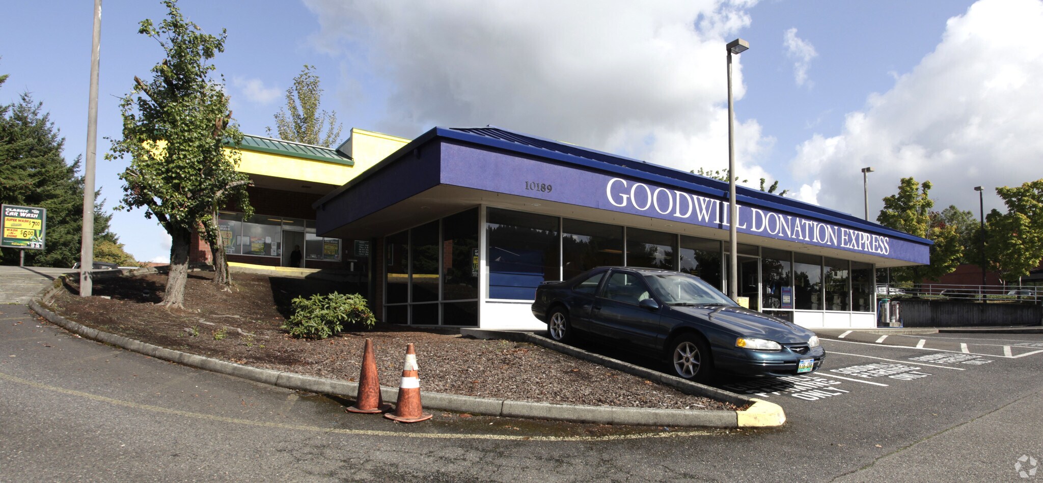 10189 SE Sunnyside Rd, Clackamas, OR for sale Primary Photo- Image 1 of 1