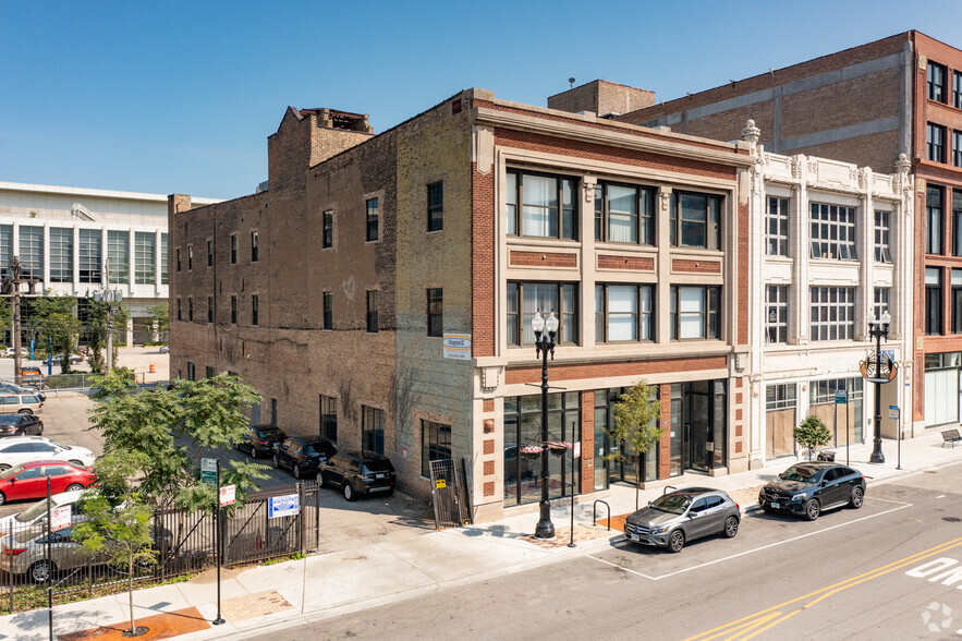 2241-2245 S Michigan Ave, Chicago, IL for lease - Building Photo - Image 1 of 3