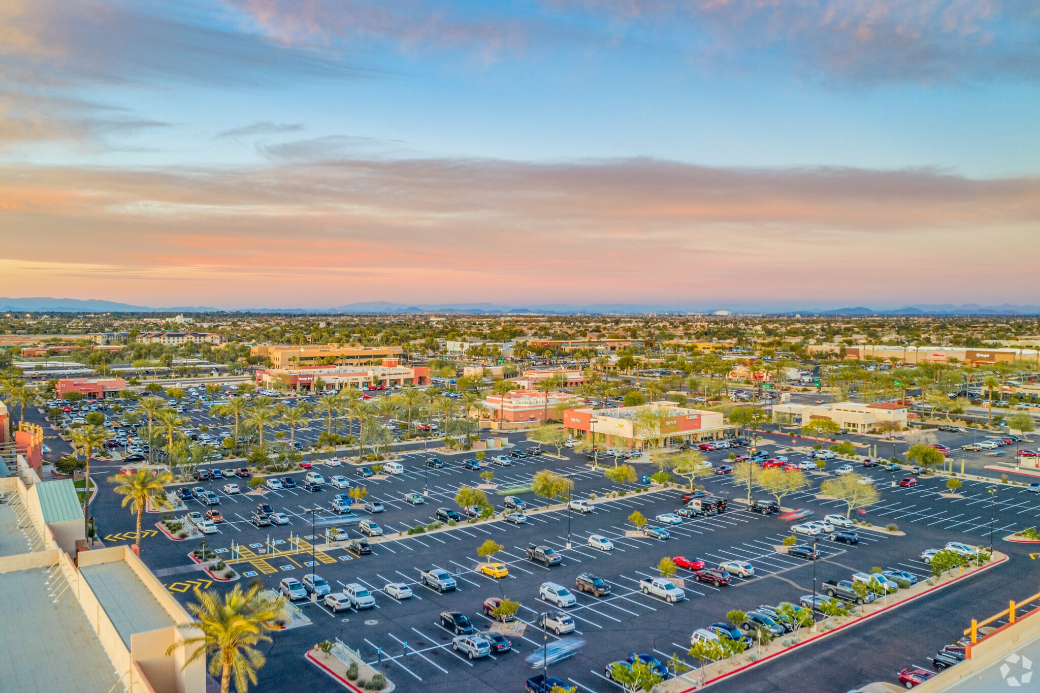 13801474 N Litchfield Rd, Goodyear, AZ 85395 Palm Valley Pavilions