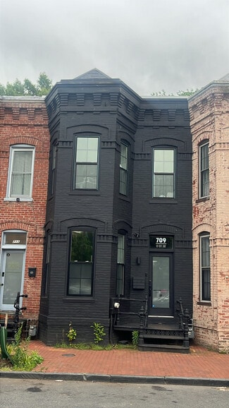 More details for 709 D St SE, Washington, DC - Retail for Lease