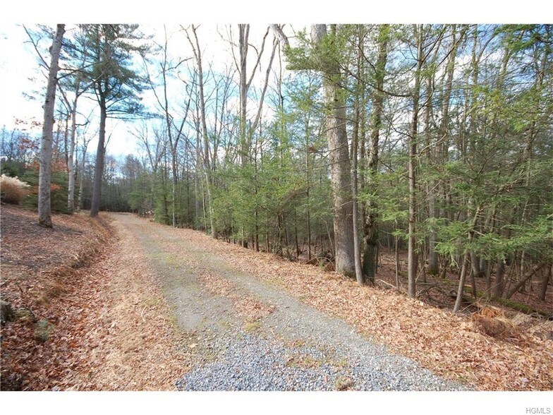 46 California Rd, Warwick, NY for sale - Primary Photo - Image 1 of 1