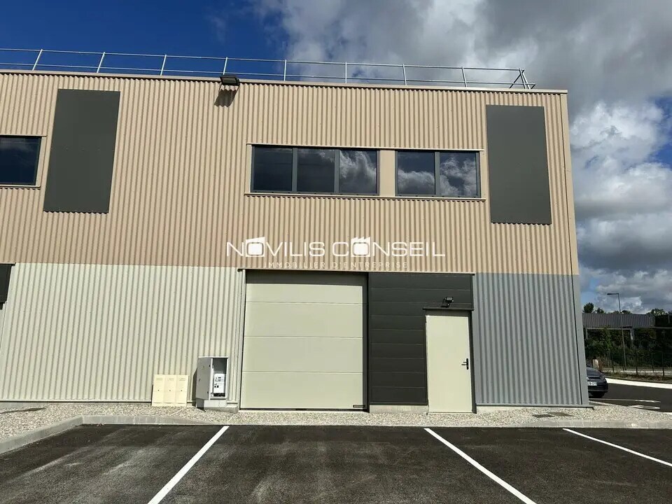 Flex in Montauban for sale Building Photo- Image 1 of 14