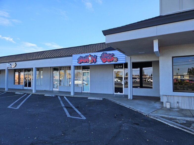 2244 McHenry Ave, Modesto, CA for lease - Building Photo - Image 2 of 6