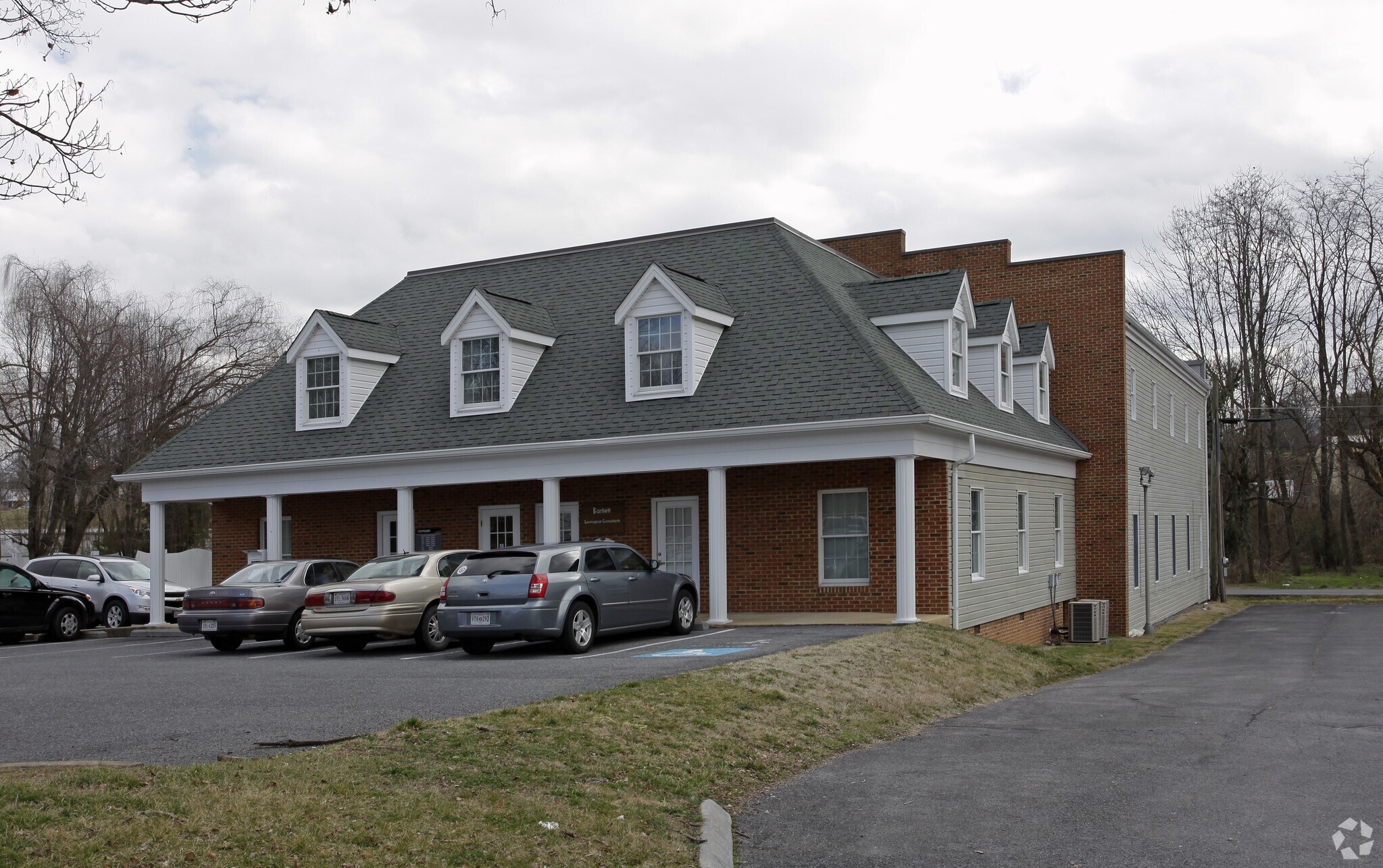 432 E Main St, Abingdon, VA for sale Primary Photo- Image 1 of 1