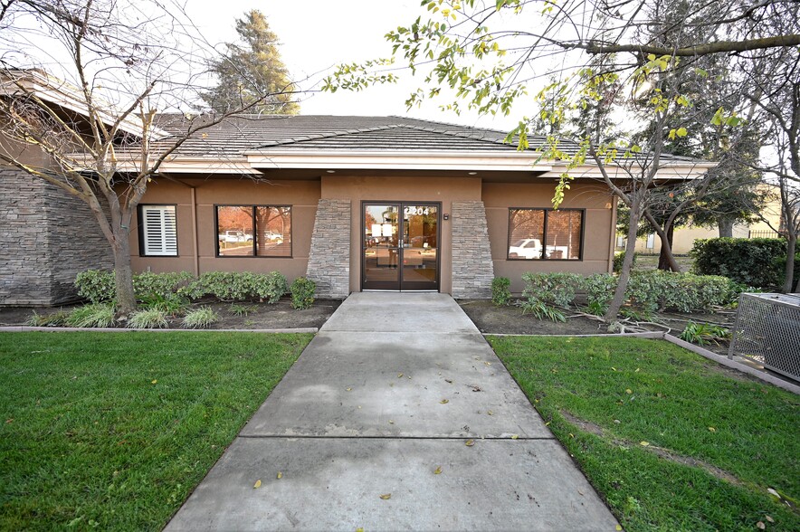 204 Tampa St, Turlock, CA for lease - Primary Photo - Image 1 of 27