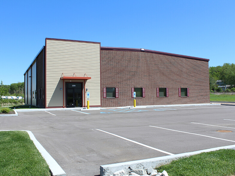 3090 Elm Point Industrial Dr, Saint Charles, MO for sale - Primary Photo - Image 1 of 1